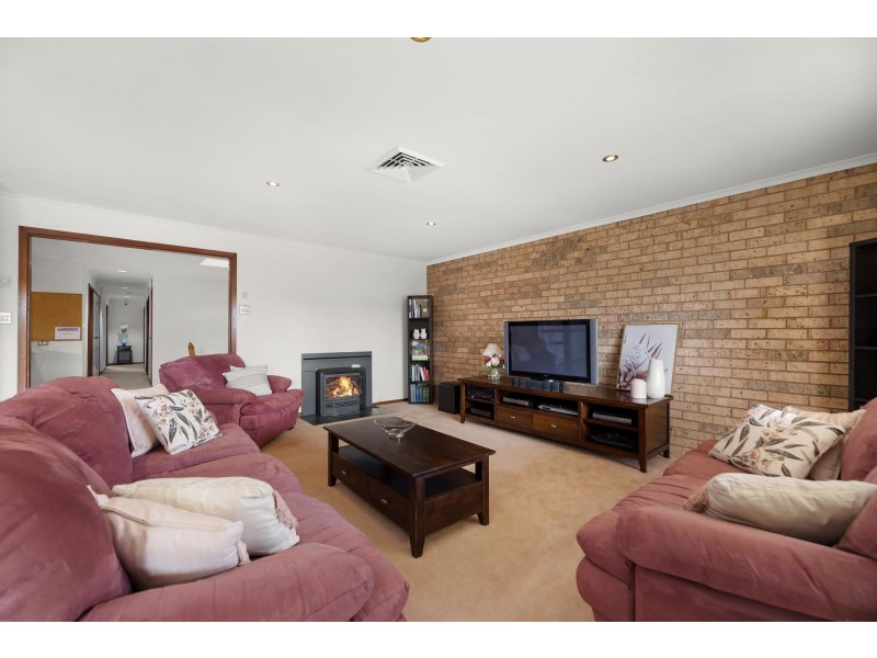 15 Bilkurra Street, Queanbeyan NSW 2620