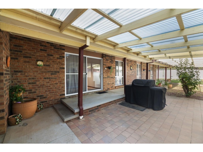15 Bilkurra Street, Queanbeyan NSW 2620