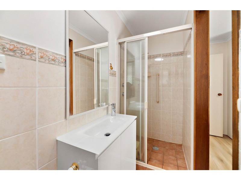 16 Jackie Howe Crescent, Macarthur ACT 2904