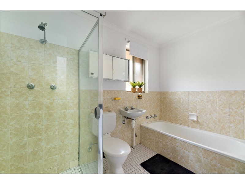 8/3 Velacia Place, Queanbeyan NSW 2620