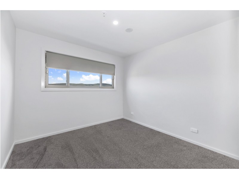 237/325 Anketell Street, Greenway ACT 2900