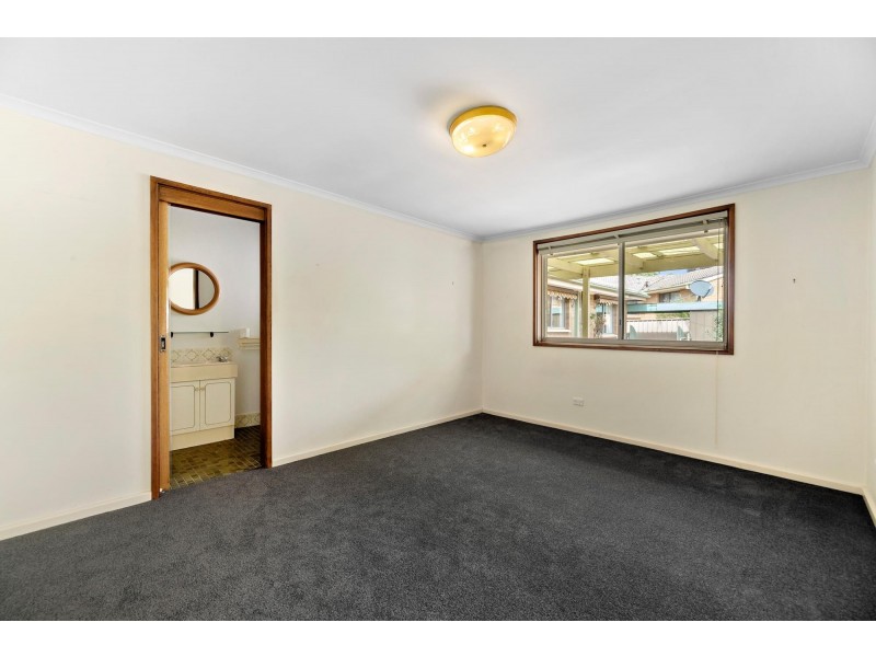 33 Bateman Street, Kambah ACT 2902