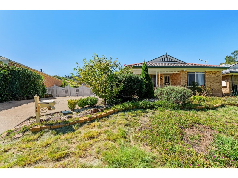 77 Pockett Avenue, Banks ACT 2906
