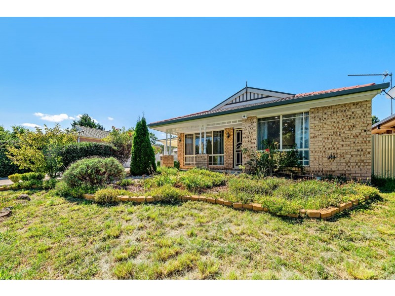 77 Pockett Avenue, Banks ACT 2906