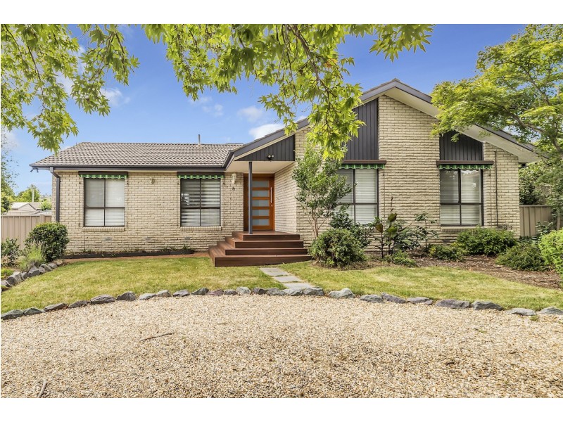 8 Conway Place, Gowrie ACT 2904