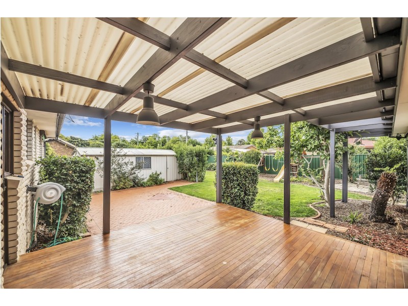 8 Conway Place, Gowrie ACT 2904