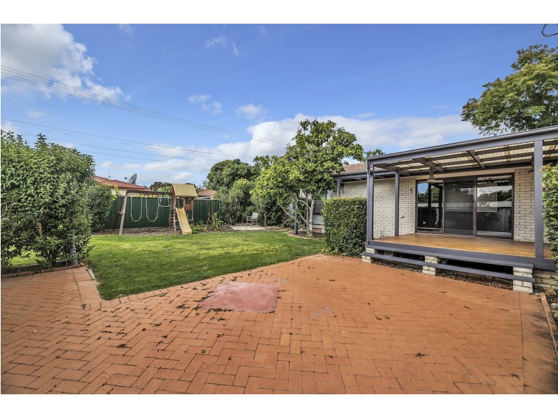 8 Conway Place, Gowrie ACT 2904