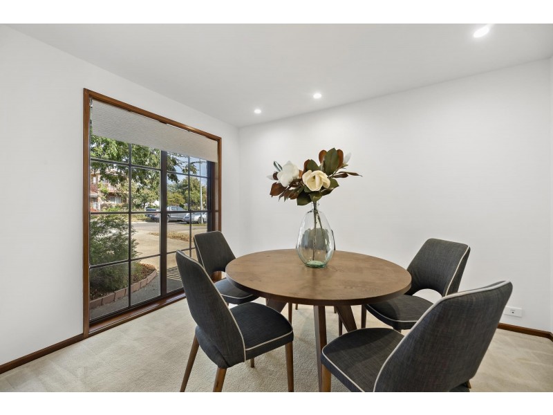 19 Farrelly Close, Oxley ACT 2903