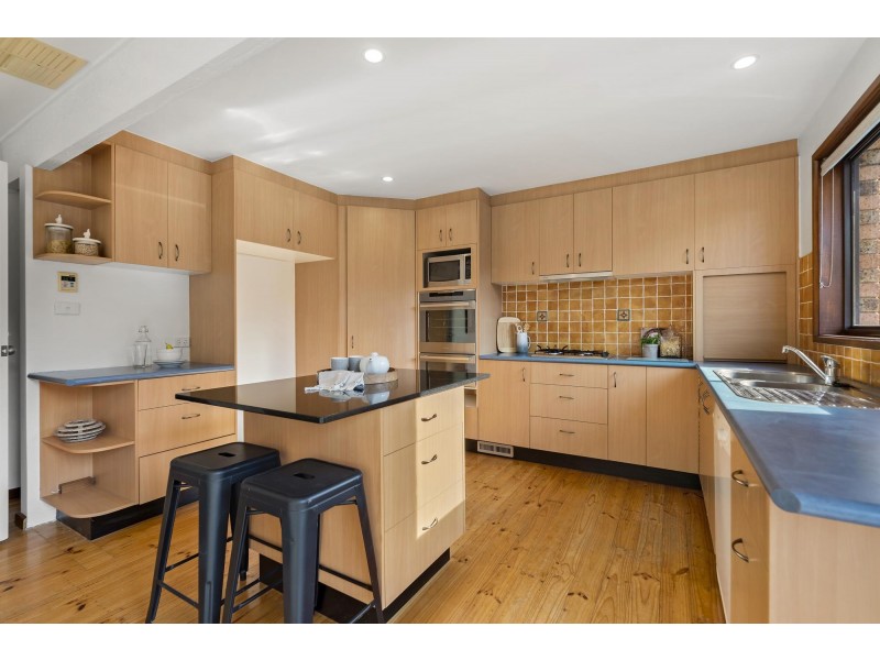 19 Farrelly Close, Oxley ACT 2903