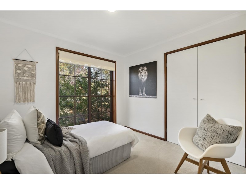 19 Farrelly Close, Oxley ACT 2903