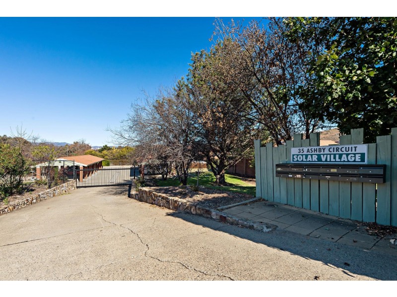 1/35 Ashby Circuit, Kambah ACT 2902