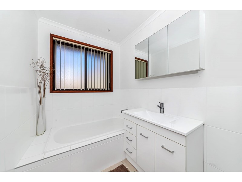 10A Langlands Close, Calwell ACT 2905