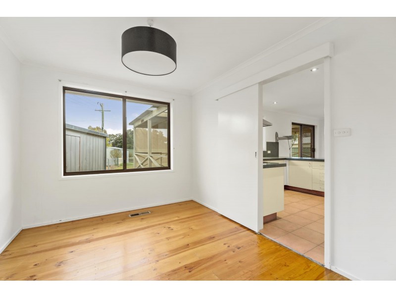 11 Beardsmore Place, Gowrie ACT 2904