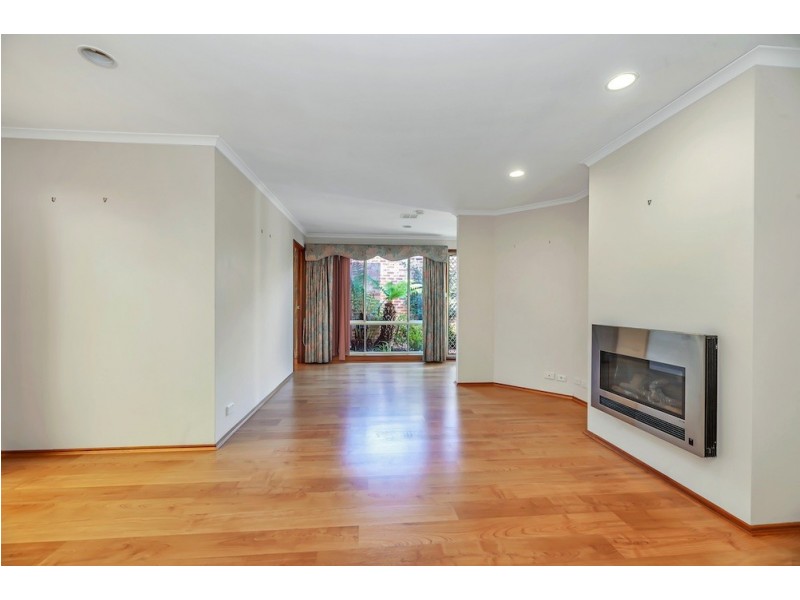 14 John Young Crescent, Greenway ACT 2900