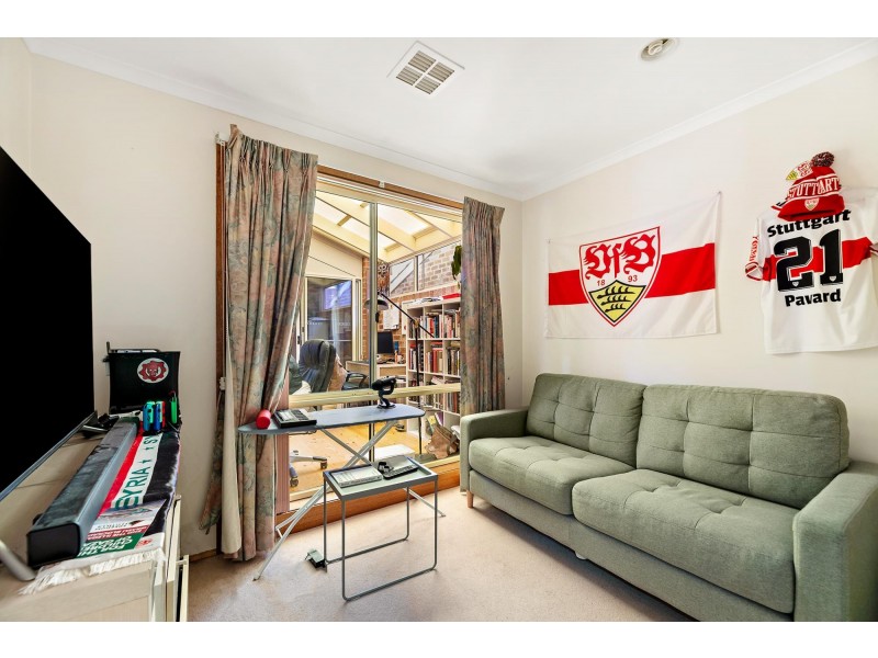 14 John Young Crescent, Greenway ACT 2900