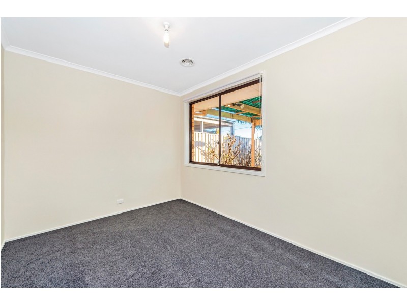 15 Collyburl Crescent, Isabella Plains ACT 2905