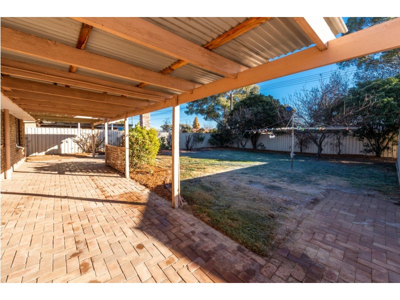 15 Collyburl Crescent, Isabella Plains ACT 2905