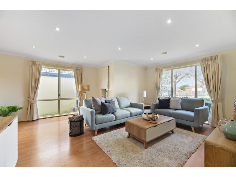 19 Eva West Street, Gungahlin ACT 2912