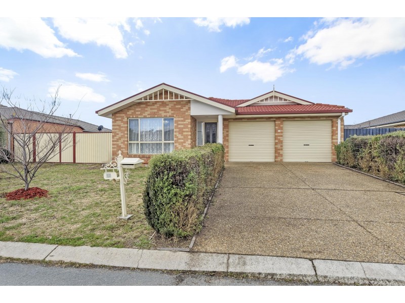 12 Polwarth Circuit, Dunlop ACT 2615