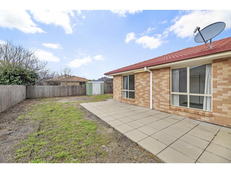 12 Polwarth Circuit, Dunlop ACT 2615