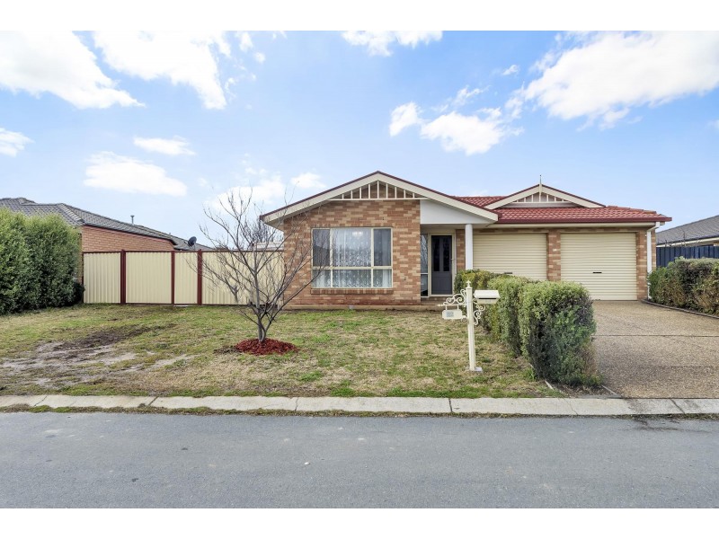 12 Polwarth Circuit, Dunlop ACT 2615