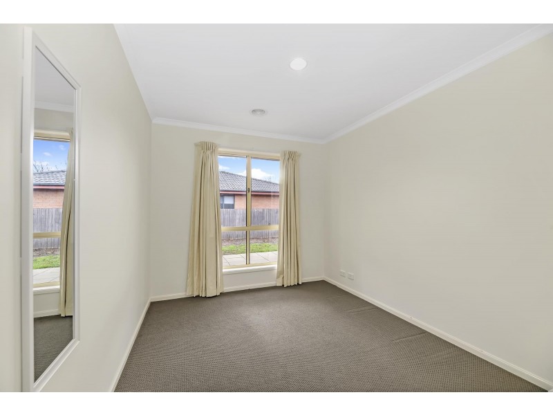 12 Polwarth Circuit, Dunlop ACT 2615