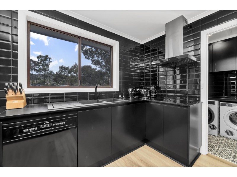 94 Enid Lorimer Circuit, Chisholm ACT 2905