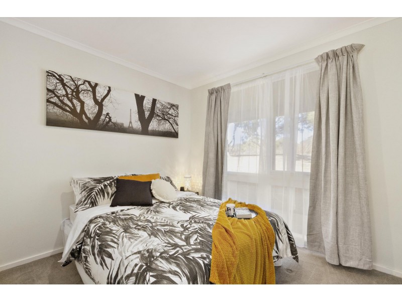 63 Bugden Avenue, Gowrie ACT 2904