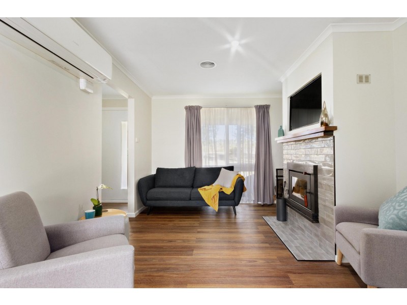 63 Bugden Avenue, Gowrie ACT 2904