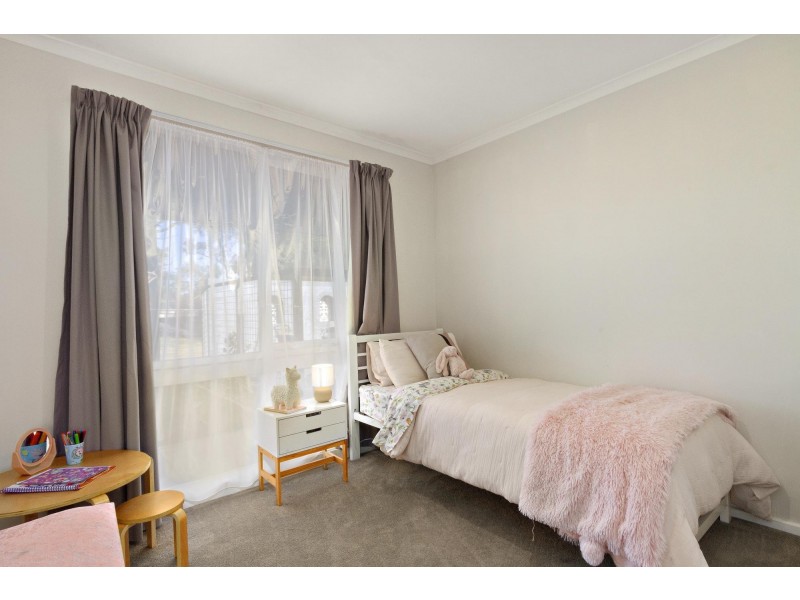 63 Bugden Avenue, Gowrie ACT 2904