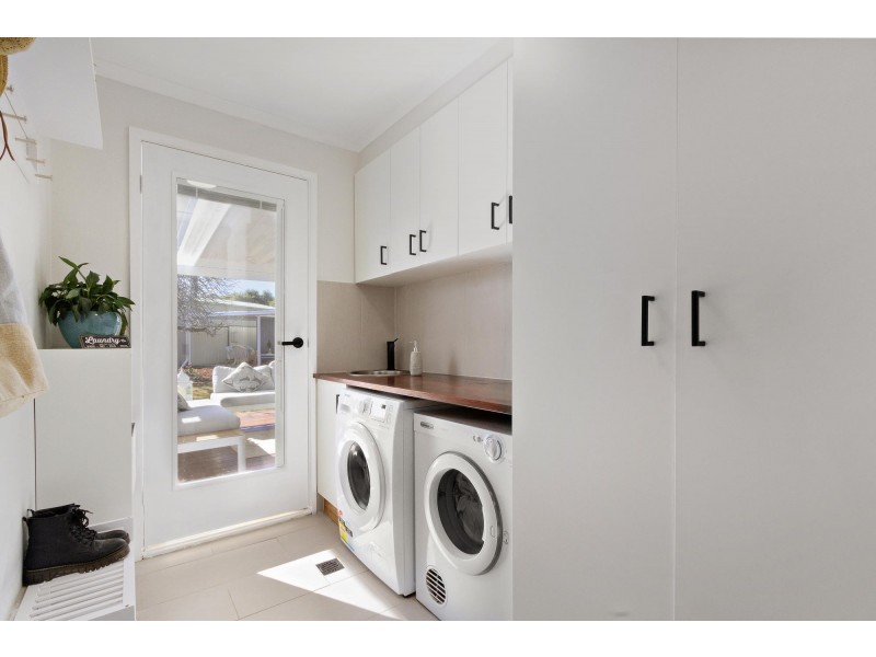 63 Bugden Avenue, Gowrie ACT 2904