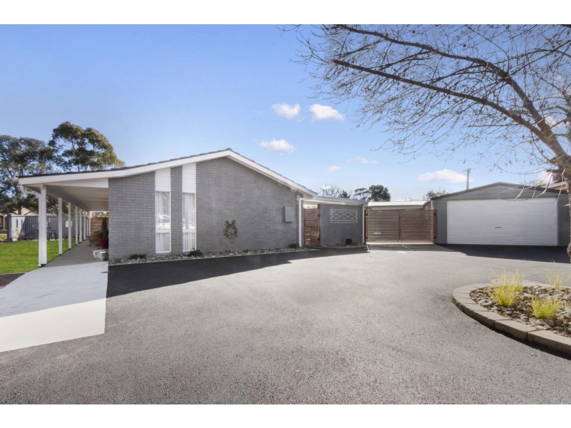 63 Bugden Avenue, Gowrie ACT 2904