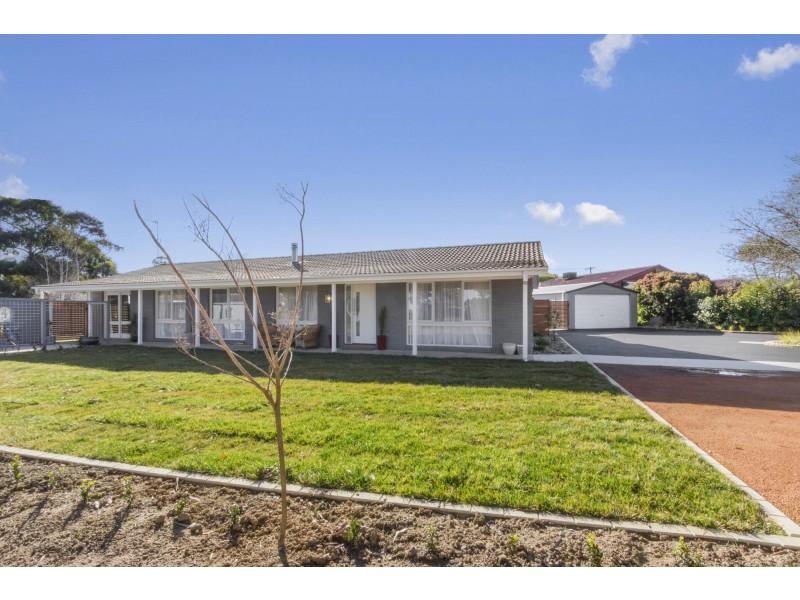 63 Bugden Avenue, Gowrie ACT 2904