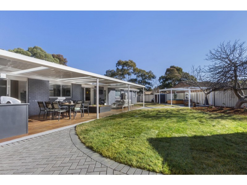 63 Bugden Avenue, Gowrie ACT 2904