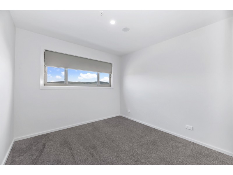 237/325 Anketell Street, Greenway ACT 2900