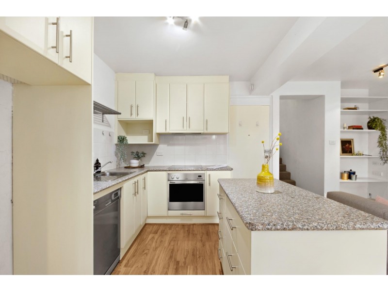 10/8 Edmondson Street, Campbell ACT 2612