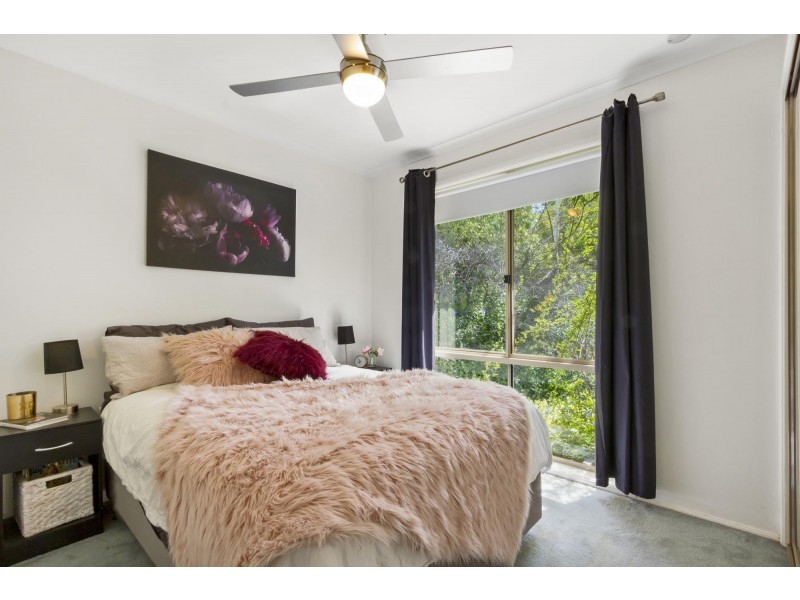 9 McVilly Close, Gordon ACT 2906