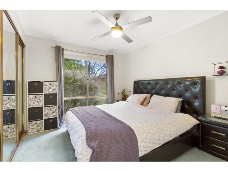 9 McVilly Close, Gordon ACT 2906