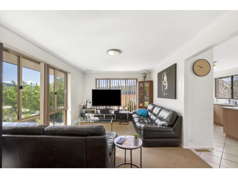 9 McVilly Close, Gordon ACT 2906