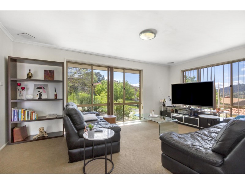 9 McVilly Close, Gordon ACT 2906