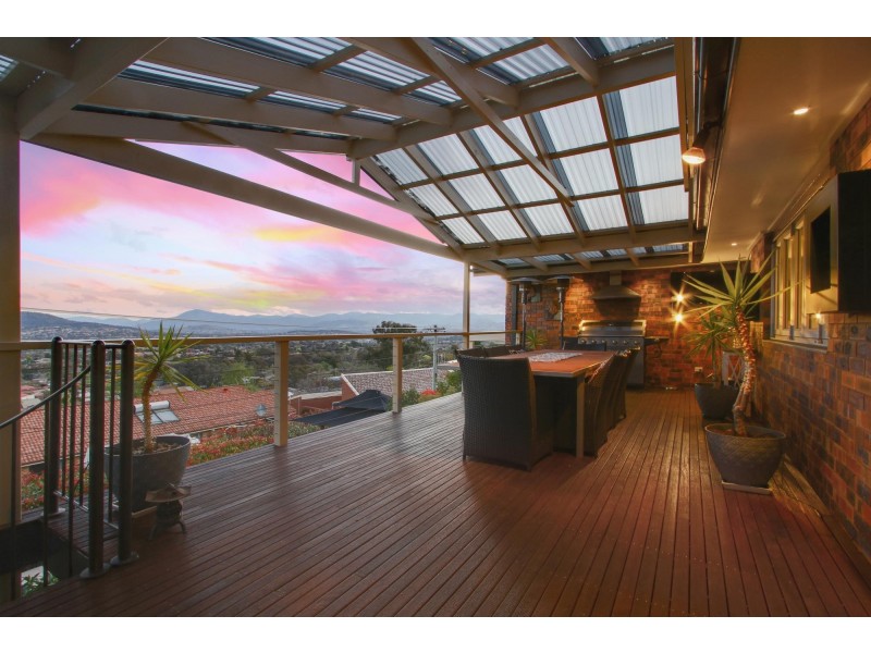 74 Appel Crescent, Fadden ACT 2904