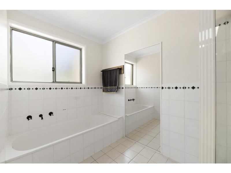 63 Callaway Crescent, Gordon ACT 2906