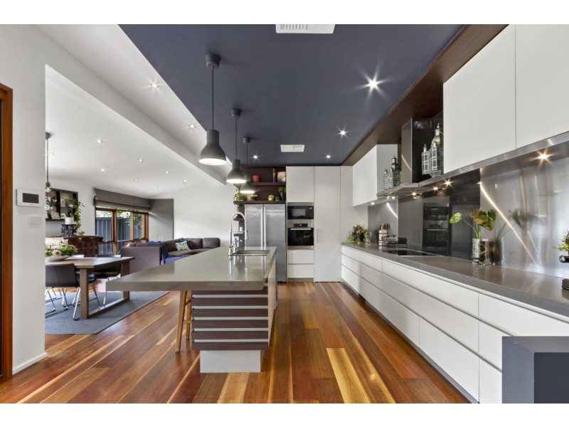 19 Sullivan Crescent, Wanniassa ACT 2903