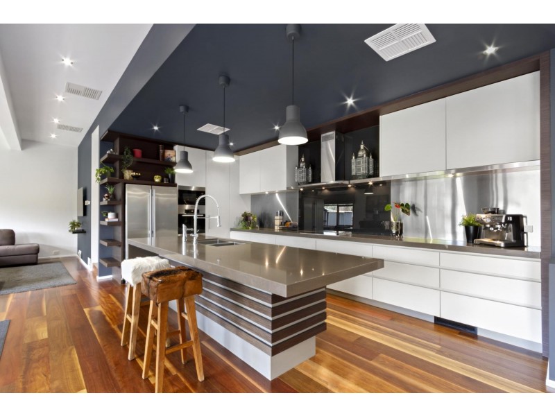 19 Sullivan Crescent, Wanniassa ACT 2903