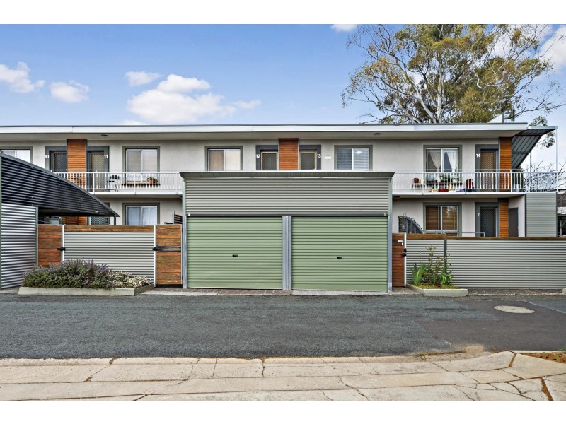 13/8 Davison Street, Queanbeyan NSW 2620