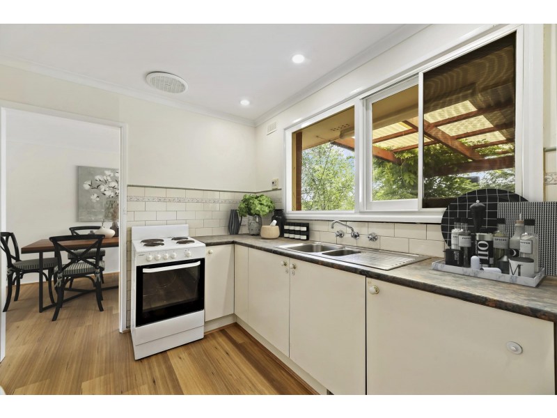 8 Dane Street, Karabar NSW 2620