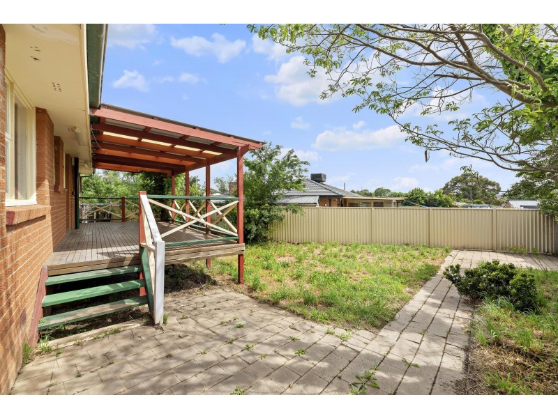 8 Dane Street, Karabar NSW 2620