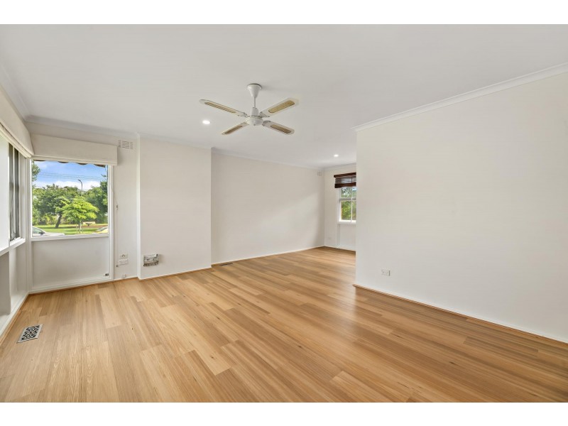 8 Dane Street, Karabar NSW 2620