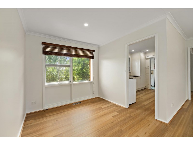 8 Dane Street, Karabar NSW 2620