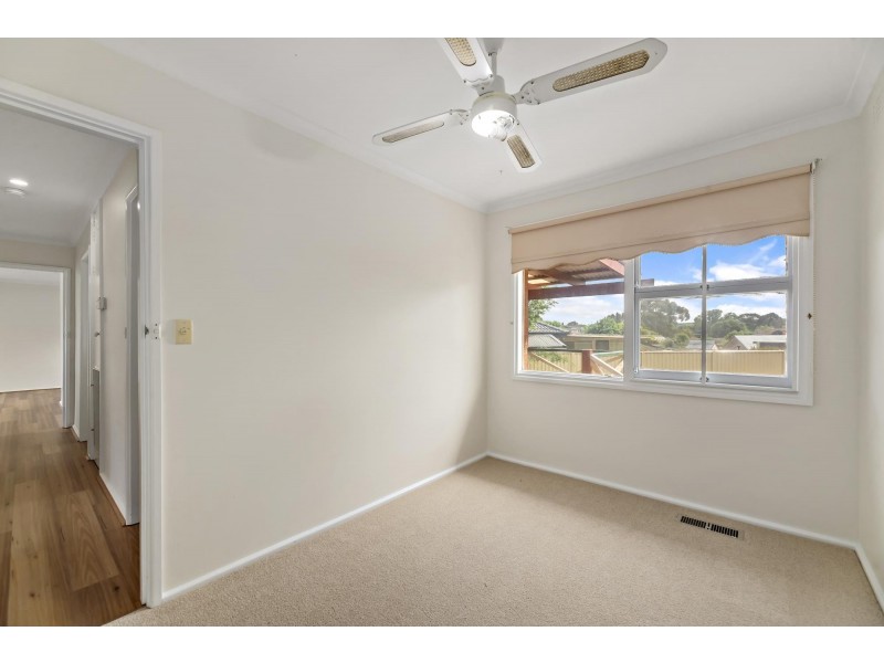 8 Dane Street, Karabar NSW 2620